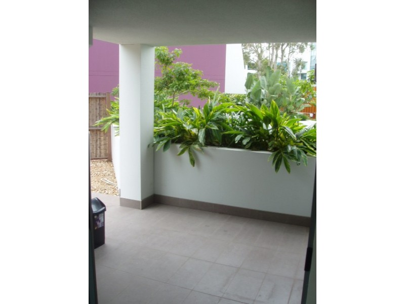 A5/28 Bayview Road, Runaway Bay QLD 4216