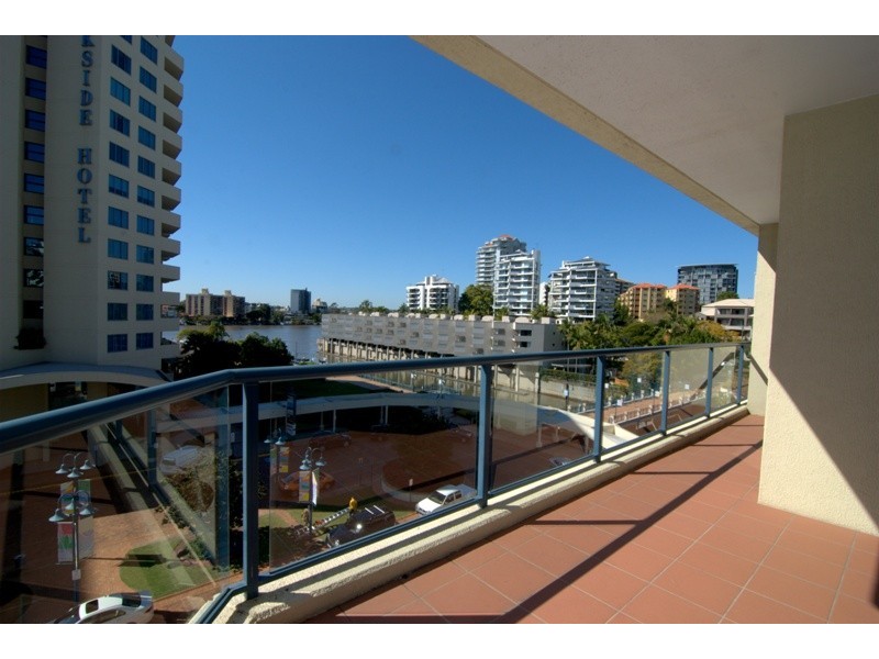 35 Ferry Street, Kangaroo Point QLD 4169