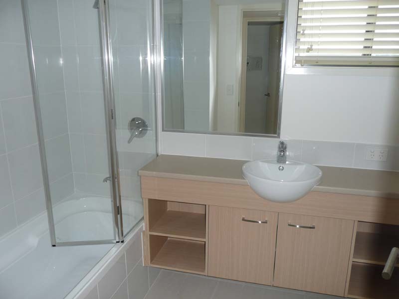 38/10 Grand Parade, Kawana Island QLD 4575