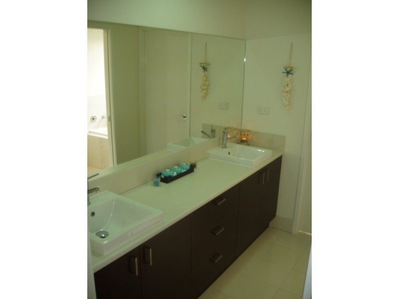 9 PEAFOWL STREET, Coomera QLD 4209