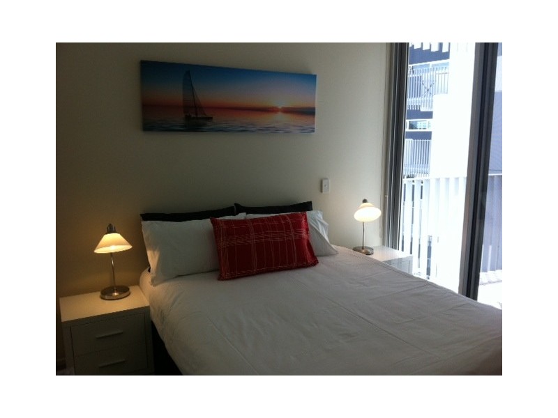 89 Lambert St, Kangaroo Point QLD 4169