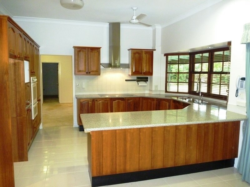 18 Salisbury Court, Clear Mountain QLD 4500