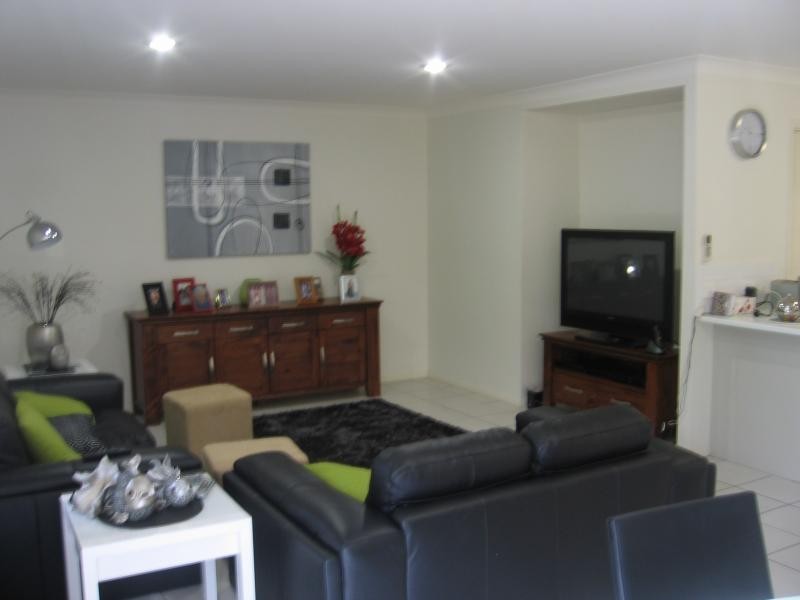 2424 Neiwand Street, Calamvale QLD 4116