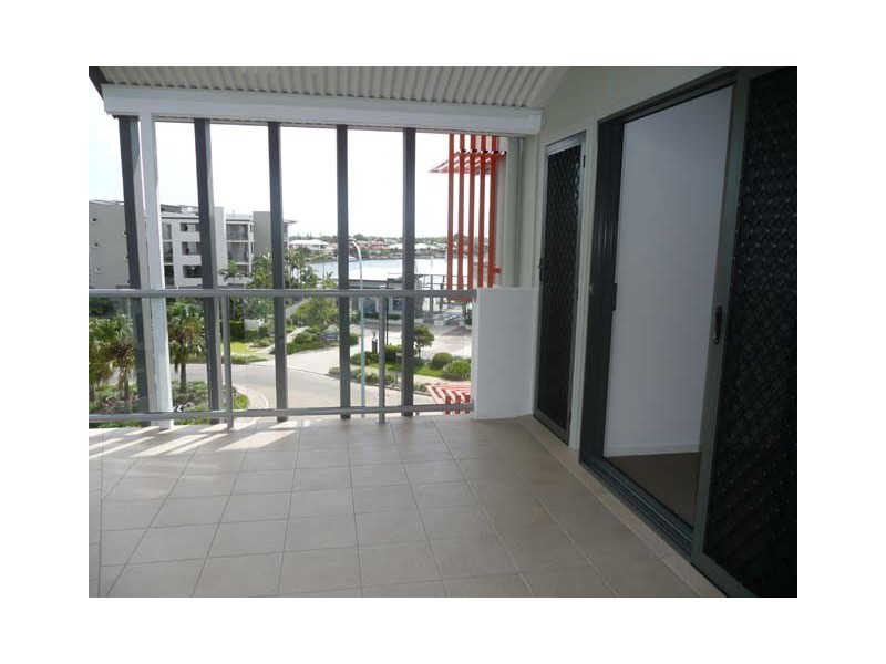 66/10 Grand Parade, Kawana Island QLD 4575