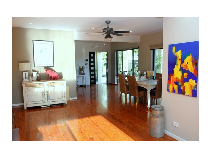 22 Sunrise Boulevard, Surfers Paradise QLD 4217