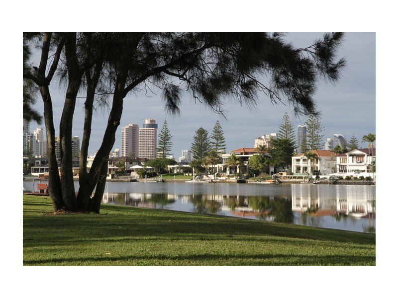 22 Sunrise Boulevard, Surfers Paradise QLD 4217