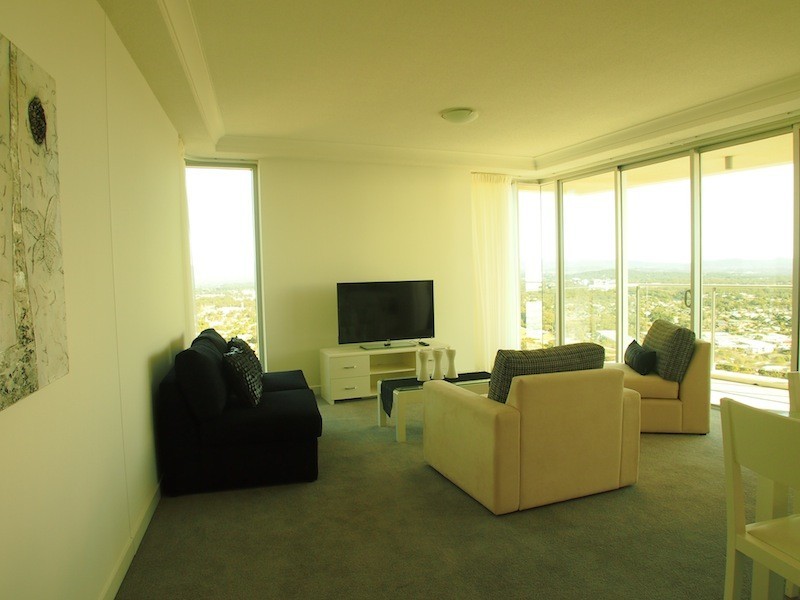 9 Lawson Street, Southport QLD 4215