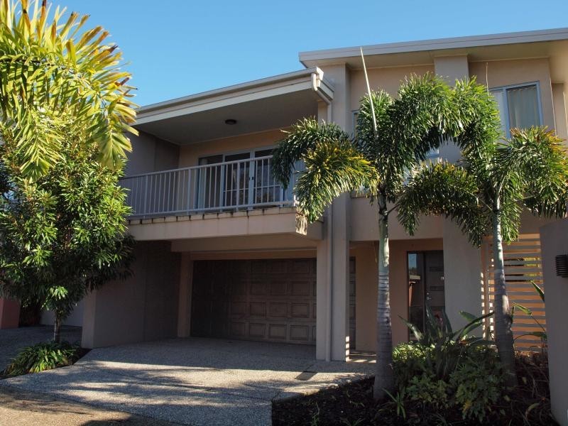 Varsity Lakes QLD 4227