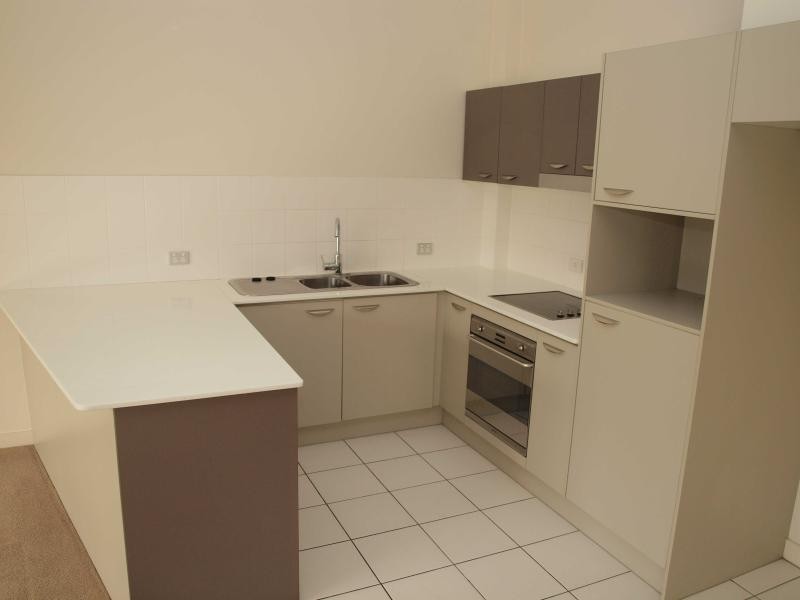 Varsity Lakes QLD 4227