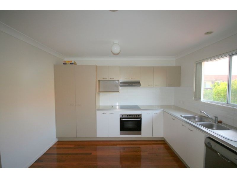 83 Dibar Street, Wynnum QLD 4178