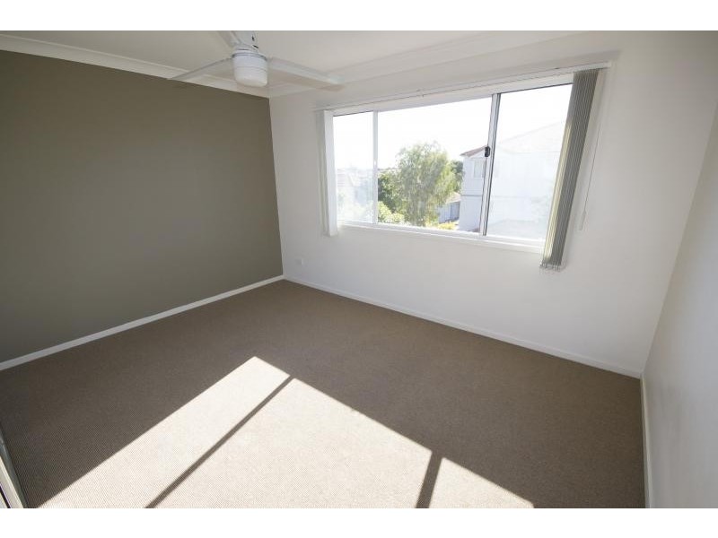 83 Dibar Street, Wynnum QLD 4178