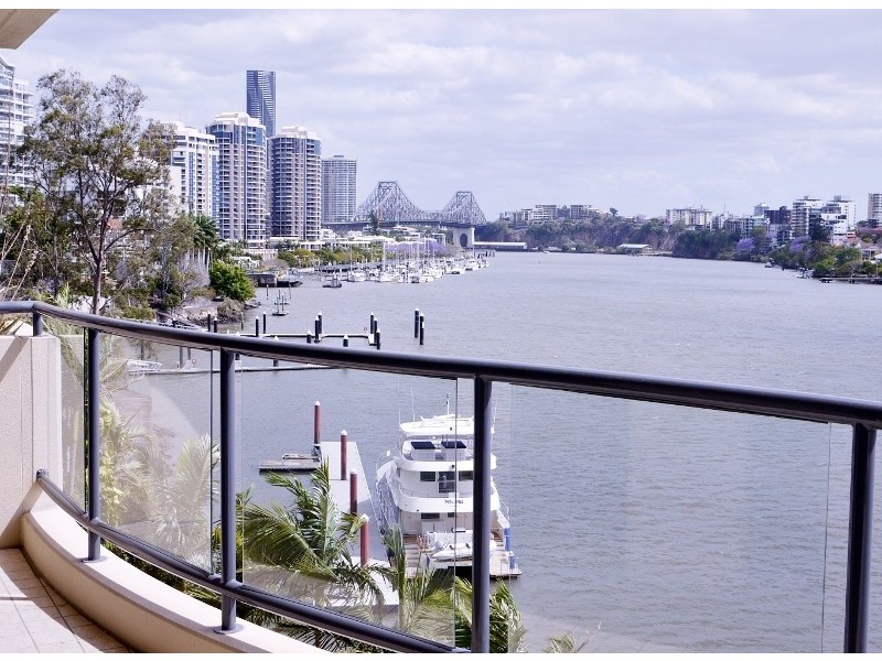 8/76 Thorn Street,, Kangaroo Point QLD 4169