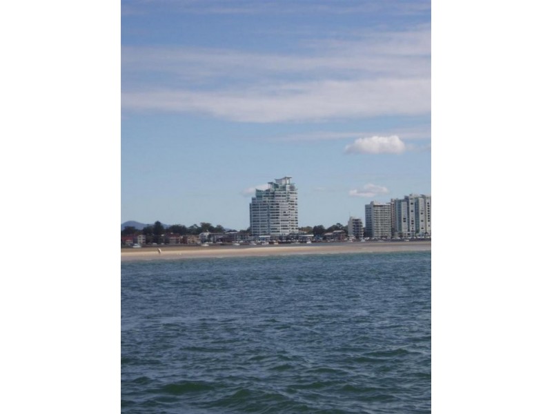 300 Marine Parade, Labrador QLD 4215