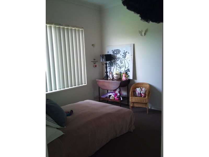 22 Marks Drive, Varsity Lakes QLD 4227