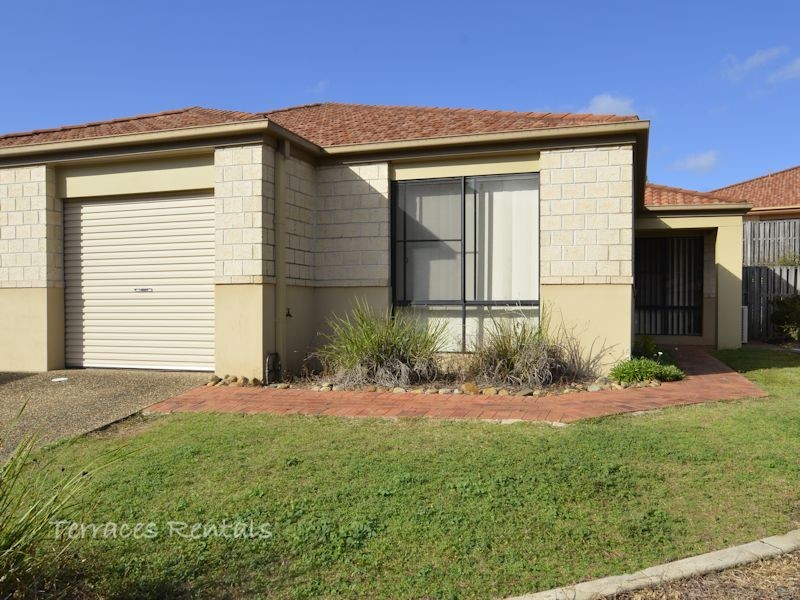 1a/24 Amsonia Court,, Arundel QLD 4214