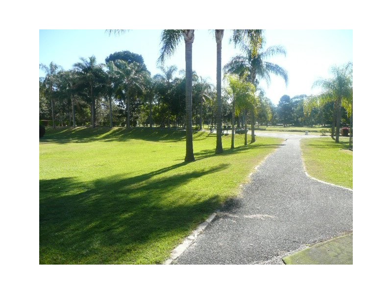 Clear Island Waters QLD 4226