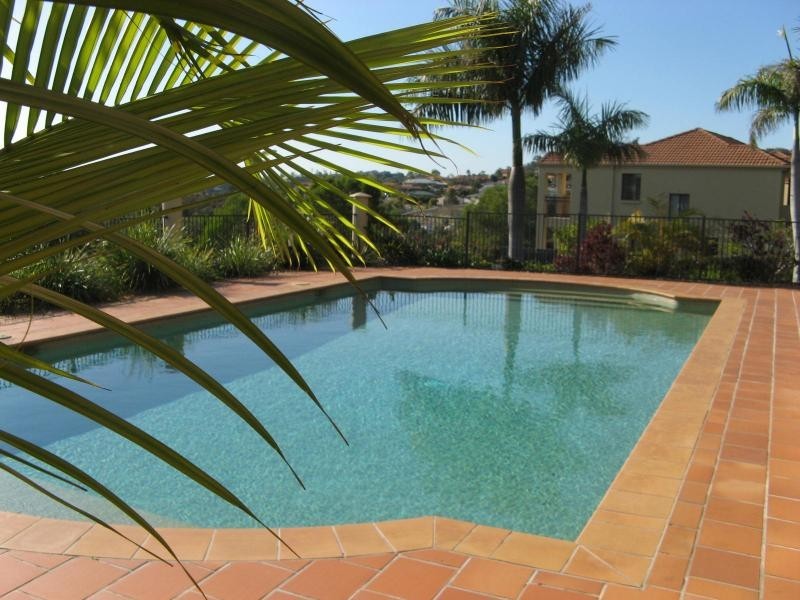 1 Hervey St, Pacific Pines QLD 4211