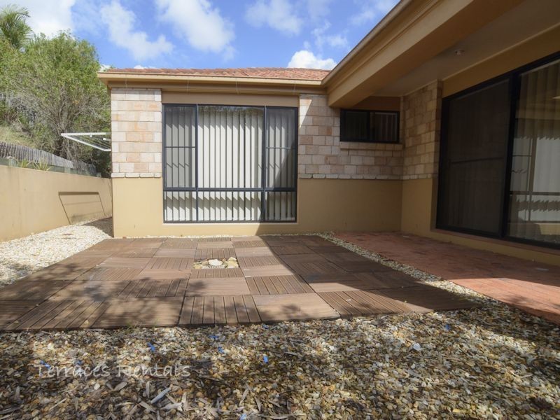 1c/24 Amsonia Court,, Arundel QLD 4214