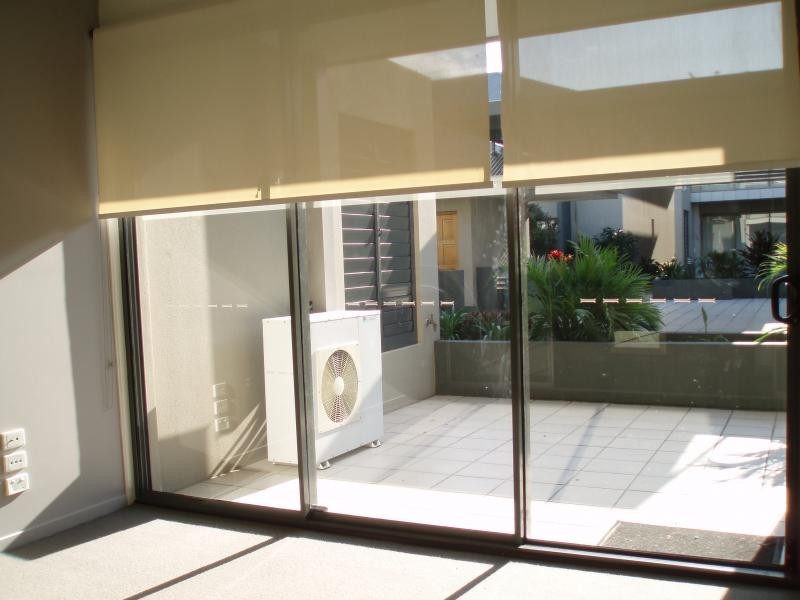 17/45 Bundall Rd, Surfers Paradise QLD 4217