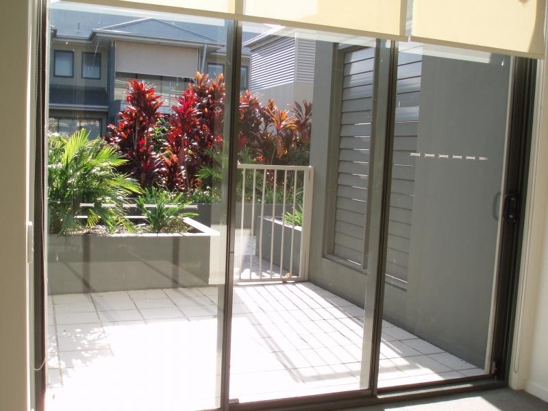 17/45 Bundall Rd, Surfers Paradise QLD 4217