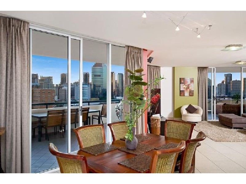 57 Lambert Street, Kangaroo Point QLD 4169