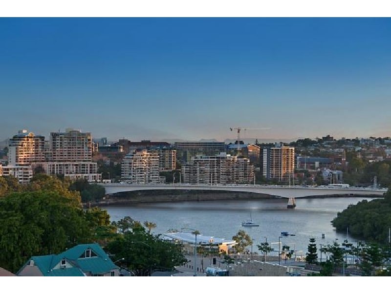 57 Lambert Street, Kangaroo Point QLD 4169