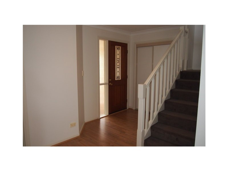 4 Koala Town Rd, Upper Coomera QLD 4209