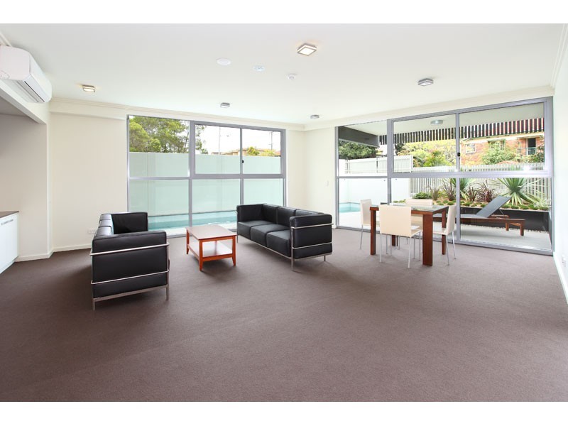 300/75 Barker Street, New Farm QLD 4005