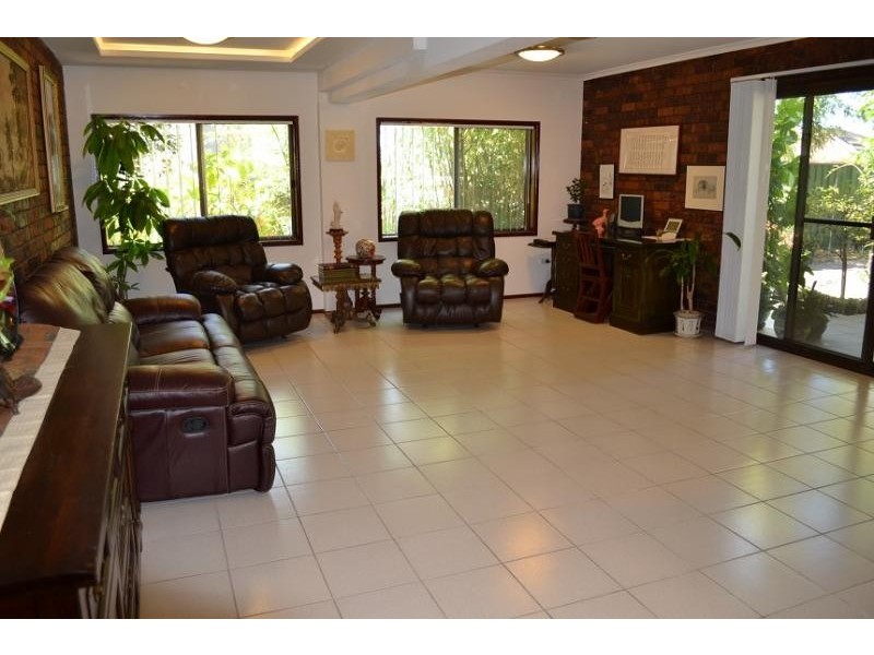 14 Chartreuse Street, Sunnybank Hills QLD 4109