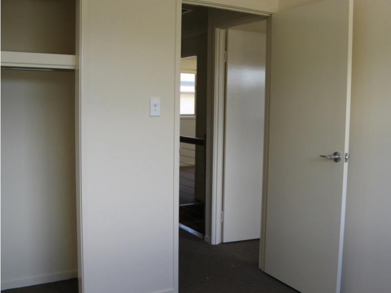 DLUG/582 Manly Road, Wakerley QLD 4154