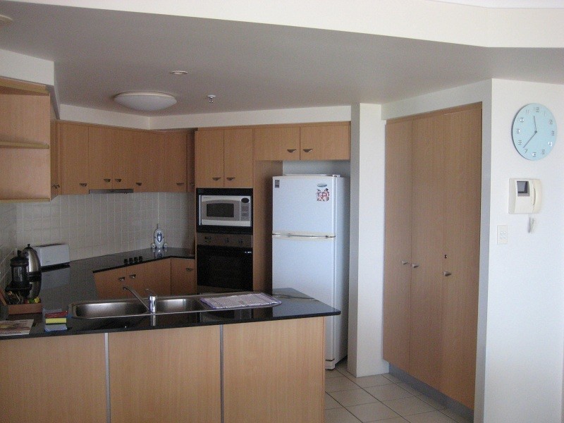 2152/2633 Gold Coast Highway, Broadbeach QLD 4218