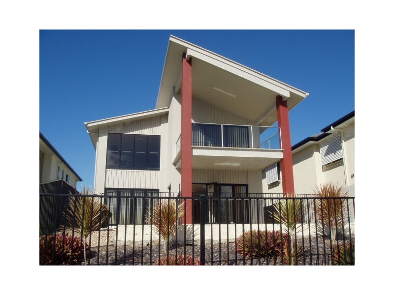 51 Coomera Court, Helensvale QLD 4212