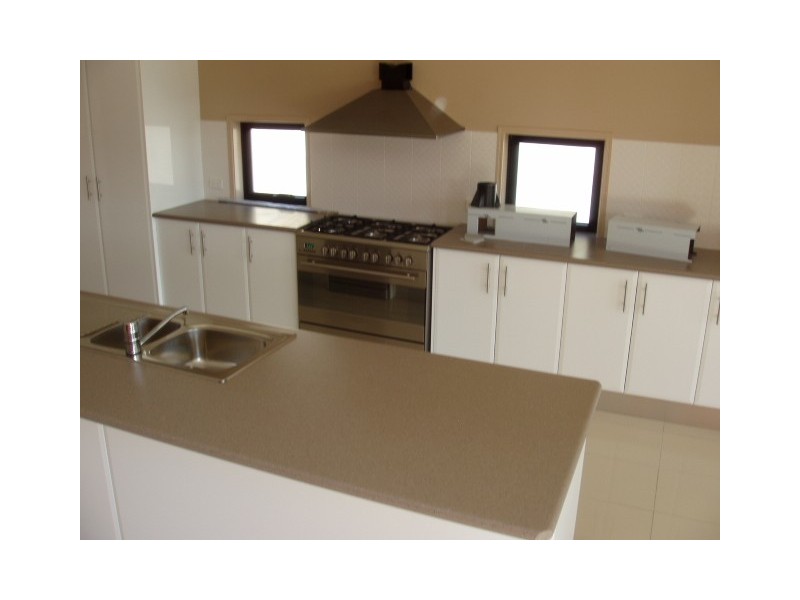 51 Coomera Court, Helensvale QLD 4212