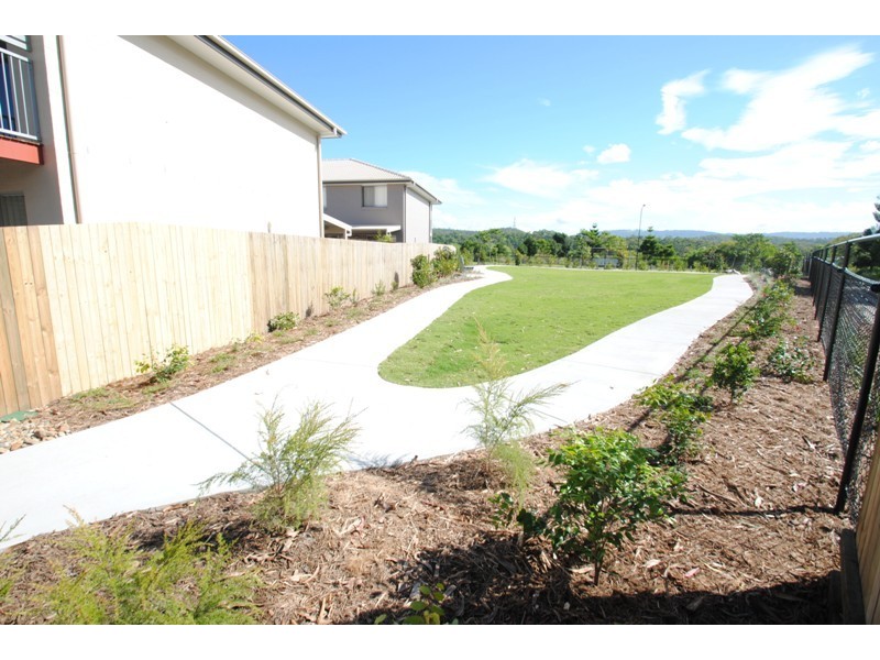 Pacific Pines QLD 4211