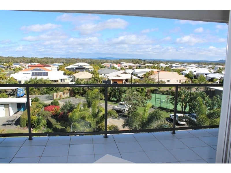 51/4 Grand Parade, Kawana Island QLD 4575