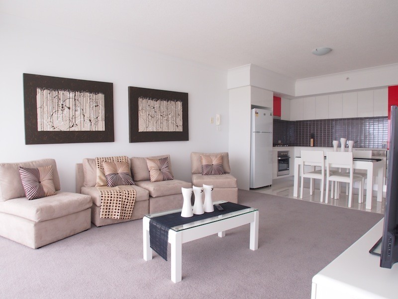 9 Lawson Street, Southport QLD 4215