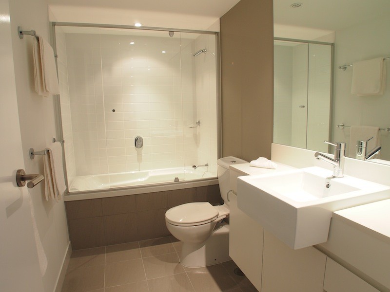 9 Lawson Street, Southport QLD 4215