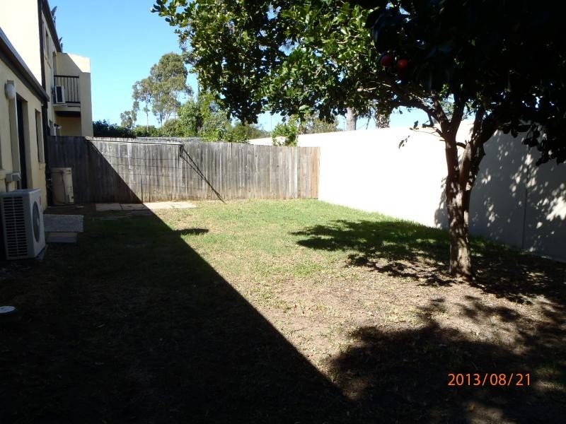 4/104 Serafina Drive, Helensvale QLD 4212