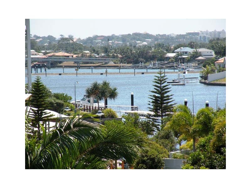 1 Grenada Way, Kawana Island QLD 4575