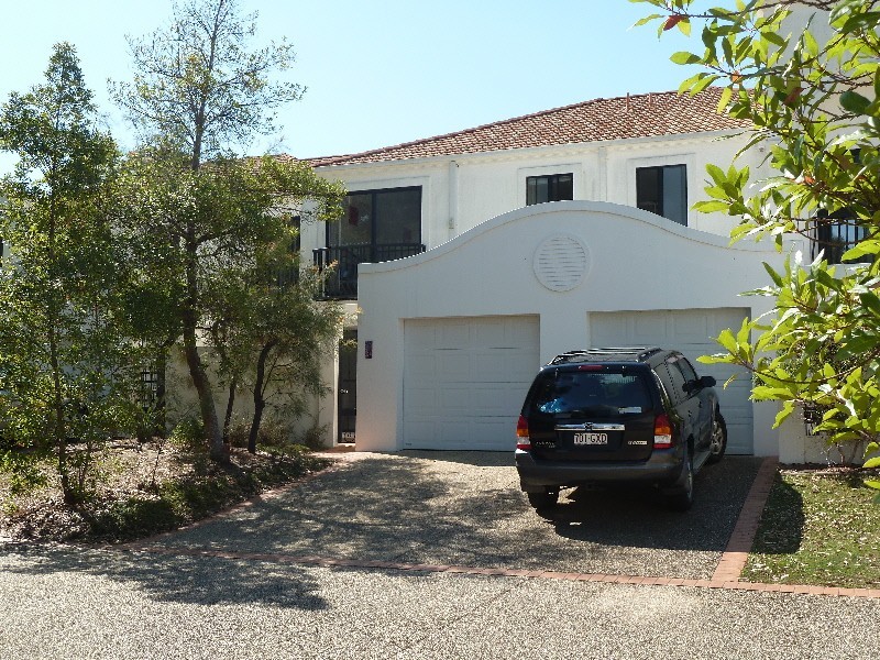 6/22-34 Glenside Drive, Robina QLD 4226