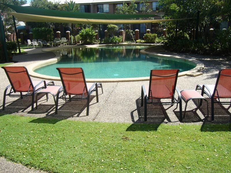 16/15 Tallebudgera crek Rd, West Burleigh QLD 4219