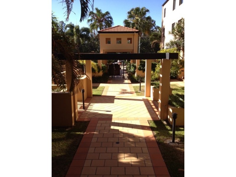 16/24 Slatyer Ave.,, Bundall QLD 4217