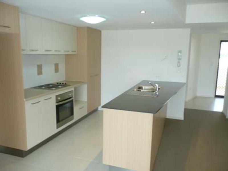 58/10 Grand Parade, Kawana Island QLD 4575