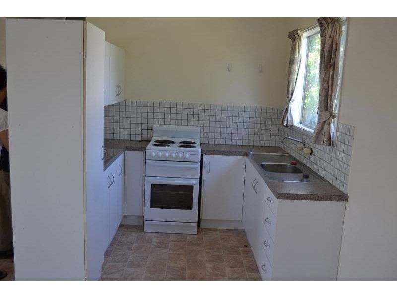 1 Wilde Street, Kingston QLD 4114