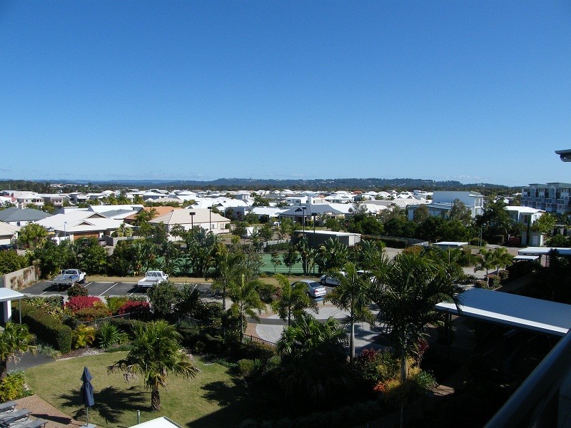 52/4 Grand Parade, Kawana Island QLD 4575