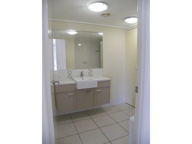 52/4 Grand Parade, Kawana Island QLD 4575