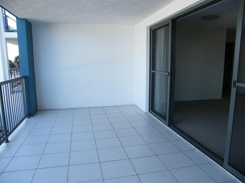 52/4 Grand Parade, Kawana Island QLD 4575