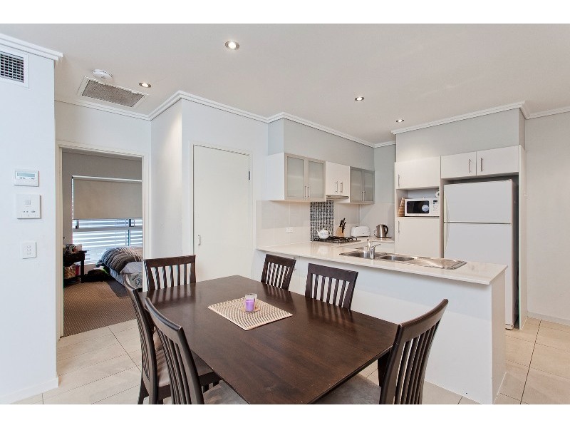 8/27 School Street., Kelvin Grove QLD 4059
