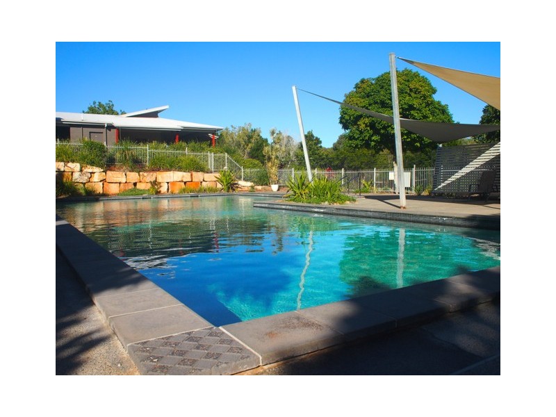 4 Shaw Place, Redland Bay QLD 4165