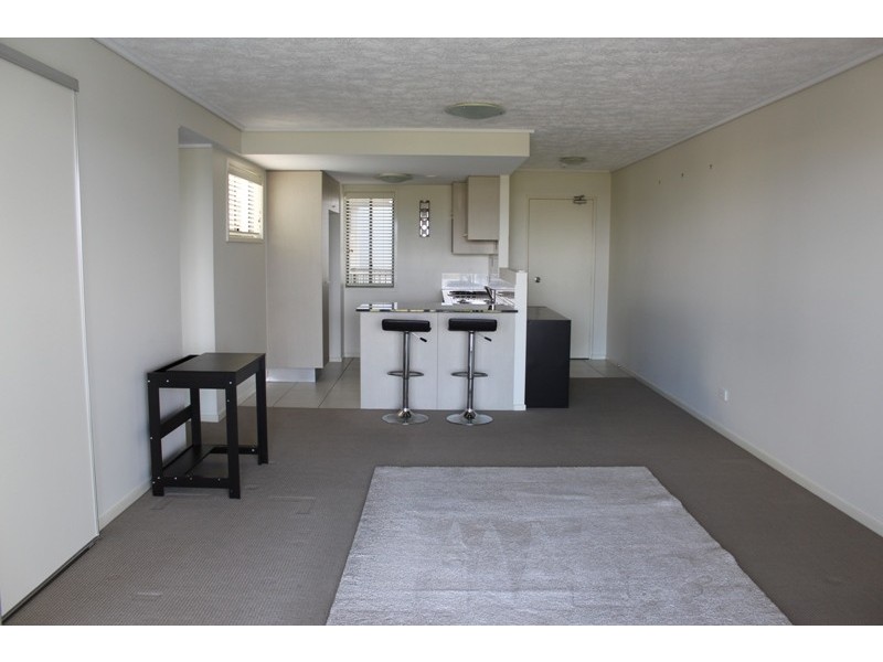 41/4 Grand Parade, Kawana Island QLD 4575